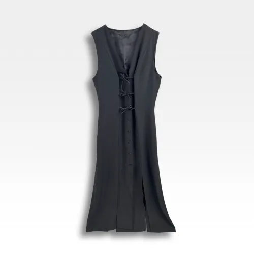 Tunique longue noire à liens croisés