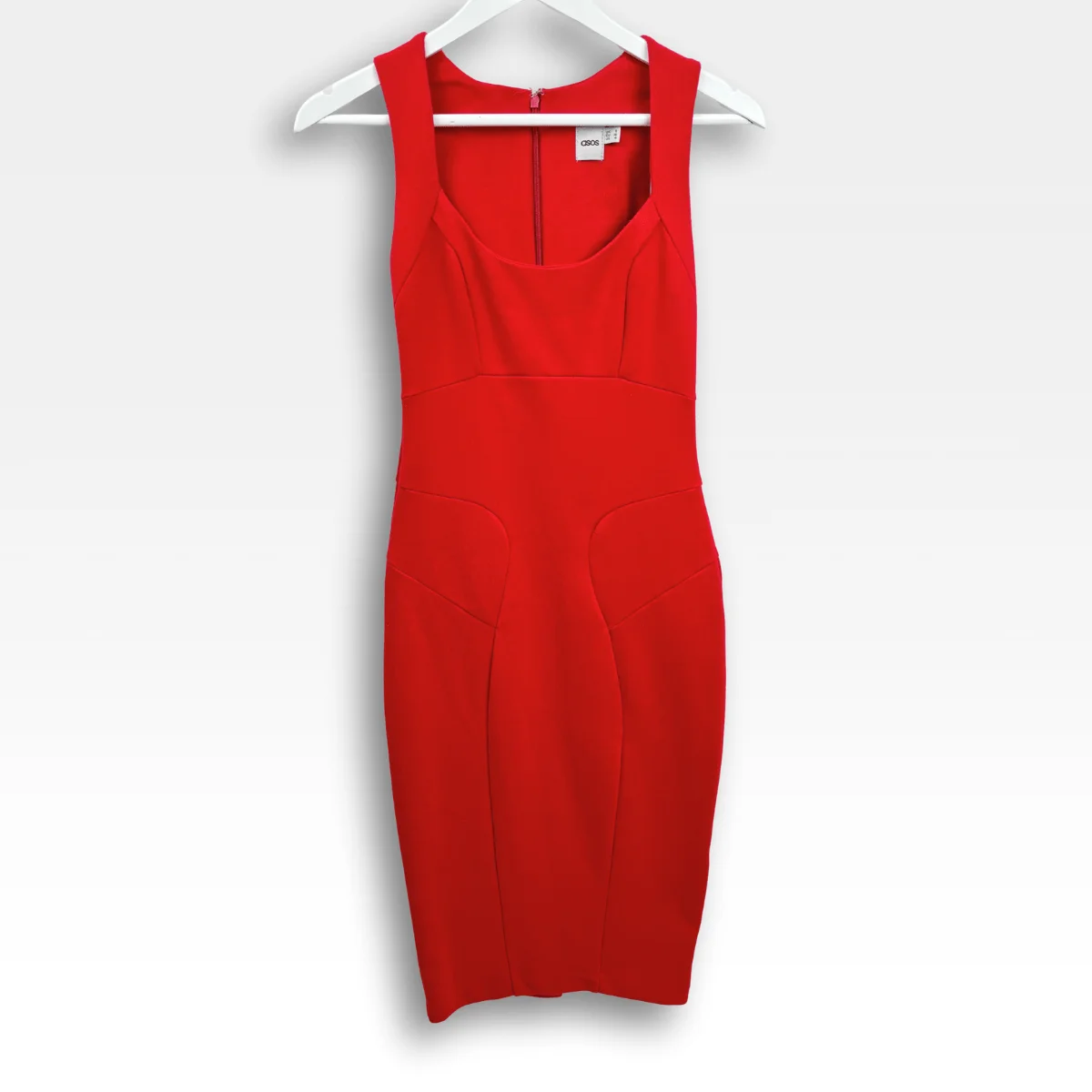 Robe fourreau rouge structurée
